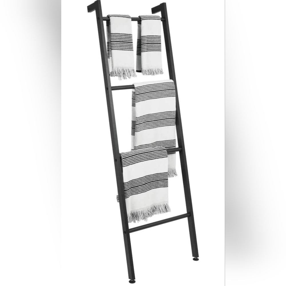 mDesign Metal Wall-Leaning Towel Ladder for Bathroom - 4-Level Decorative Ladder